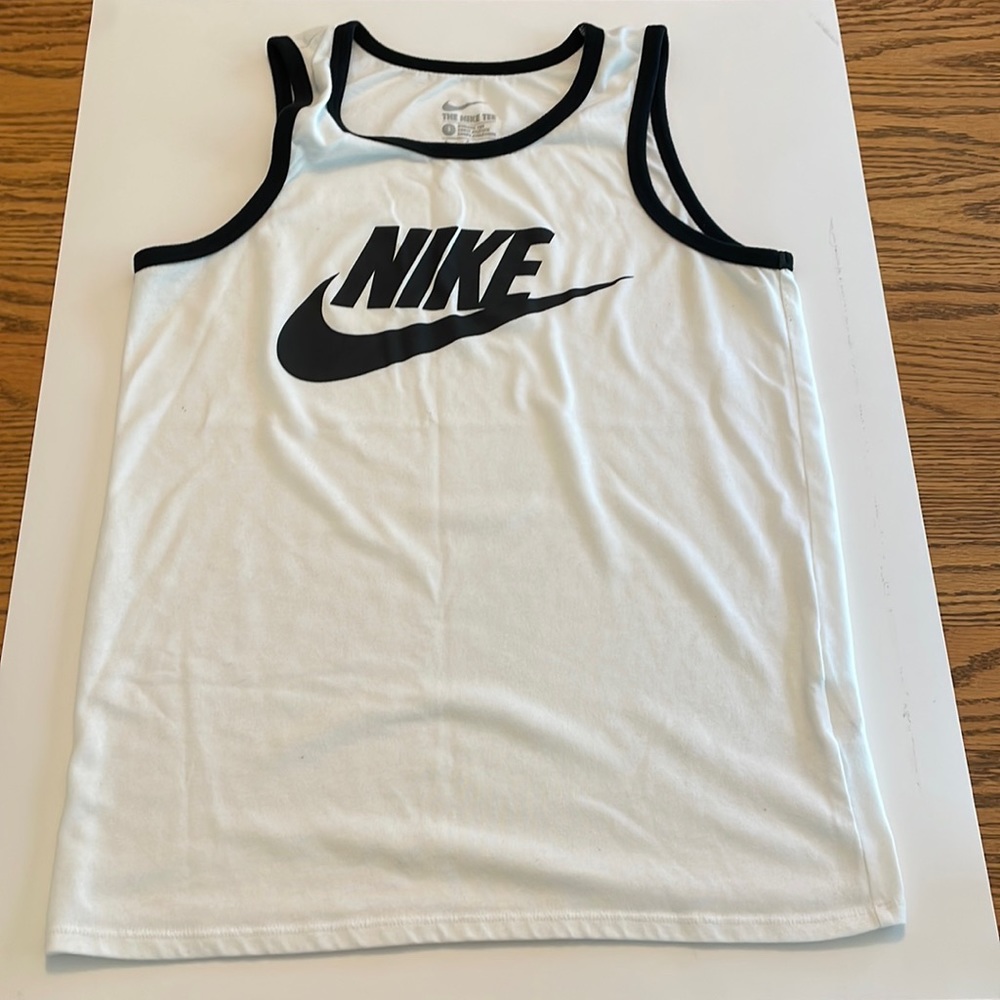 Nike Tee